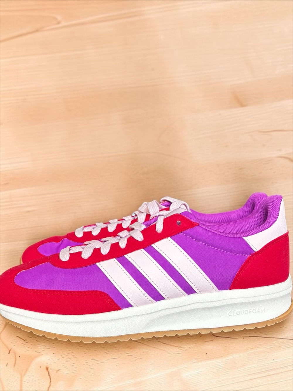 Adidas Run 70s 2.0  (Big Kid) Size 7Y NEW